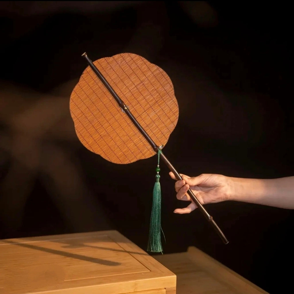 Chinese rolling bamboo fan