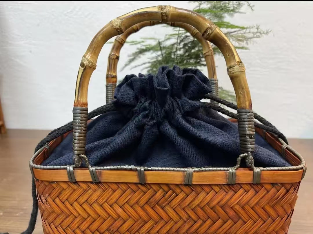 Bamboo-woven vintage bag