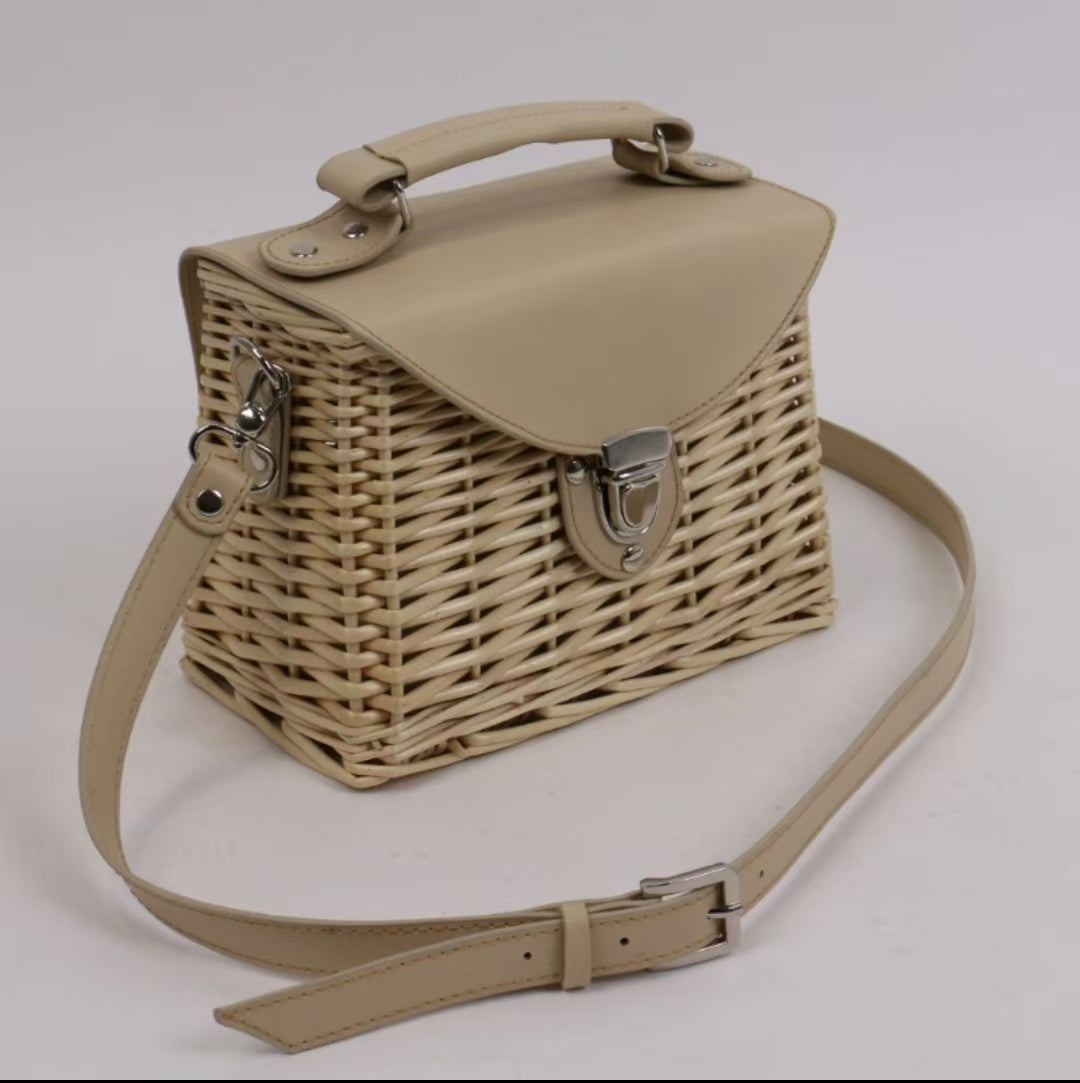 Instagram-style Handmade Willow Woven Bag