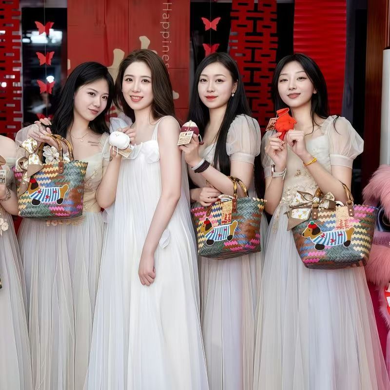 Hand-woven plastic bag