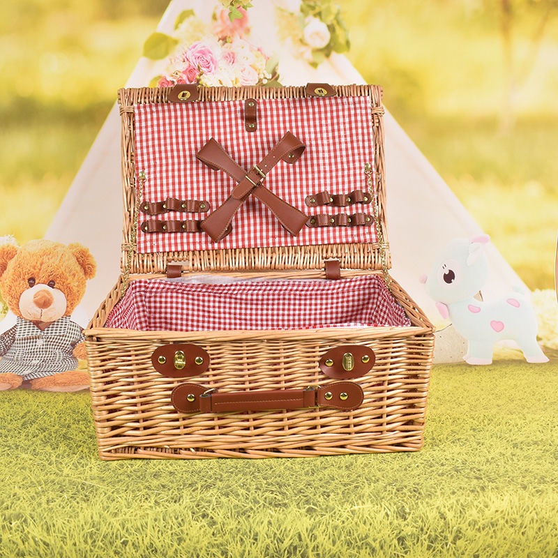 picnic basket